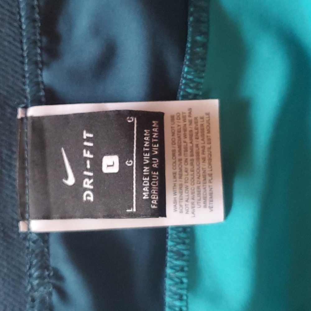 Nike Pro Blue and Teal Athletic Shorts - Picture 4 of 5